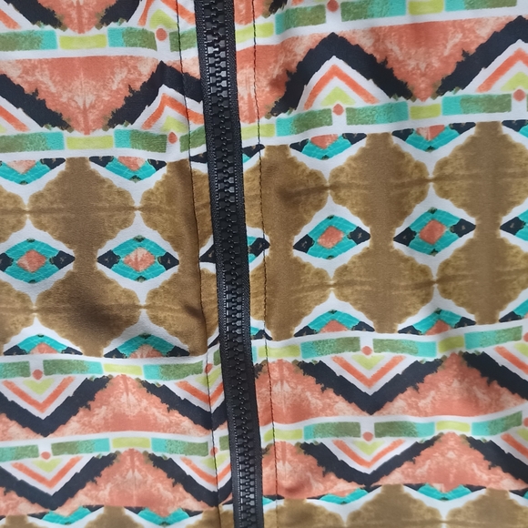 NEW Volcom Rashguard - Picture 2 of 8